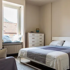 Numero Due Piazza Mazzini - Bymyhomeincomo Apartment
